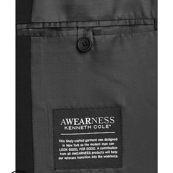 Kenneth Cole, BlK Pinstriped, 3 Button Men’s Blazer with Collar Size 42R - Picture 14 of 16